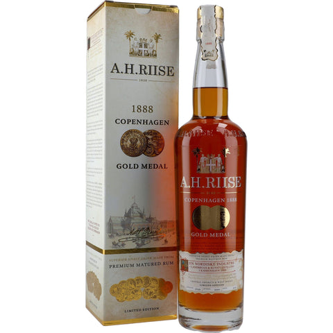 A.H. Riise 1888 Copenhagen Gold 1888 Rum Geschenkbox 40% 0,7 ltr. - AllSpirits